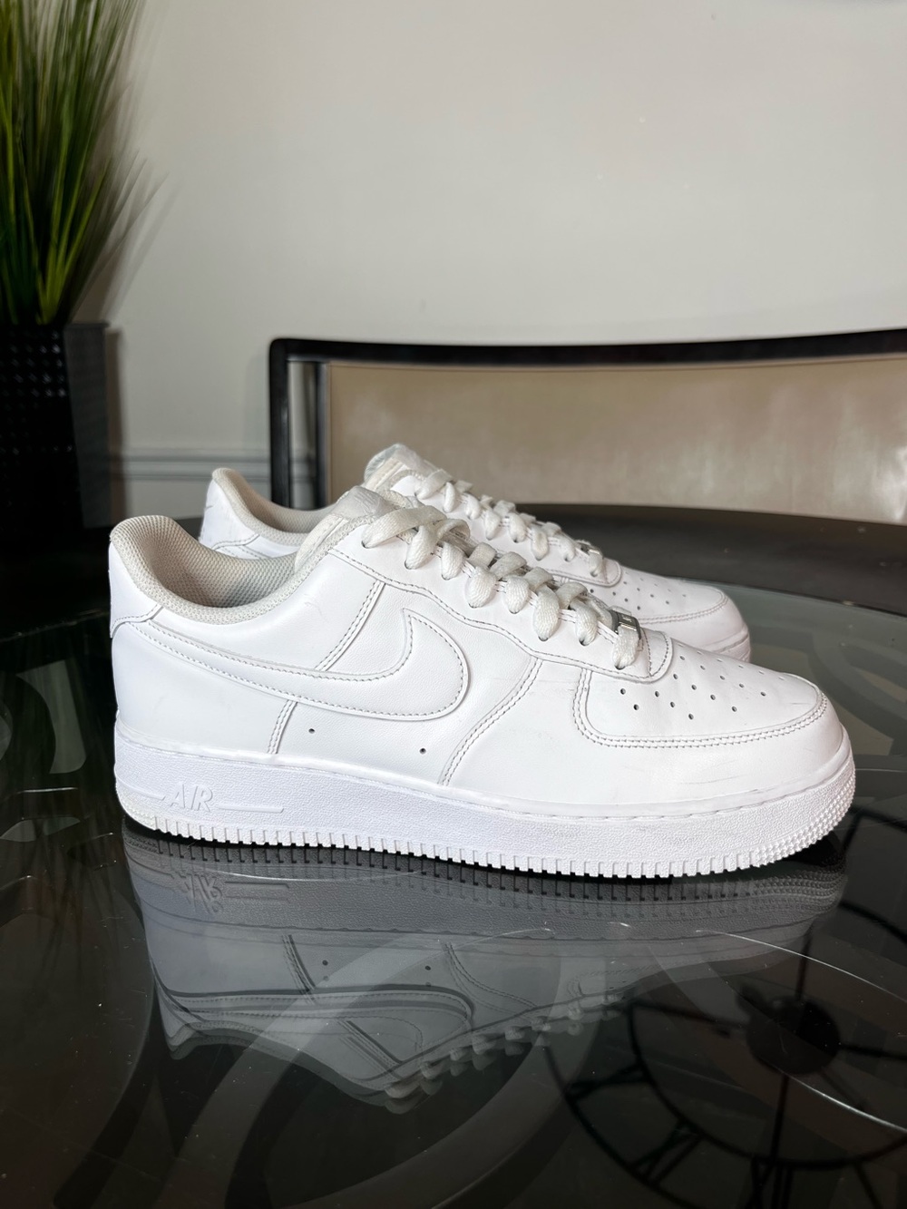 Nike Air Force One 07 Low Triple
White Mens Sz 10.5